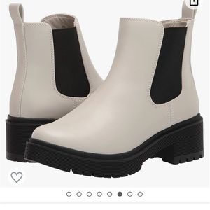 Amazon Essentials Women's Combat Chelsea Boot